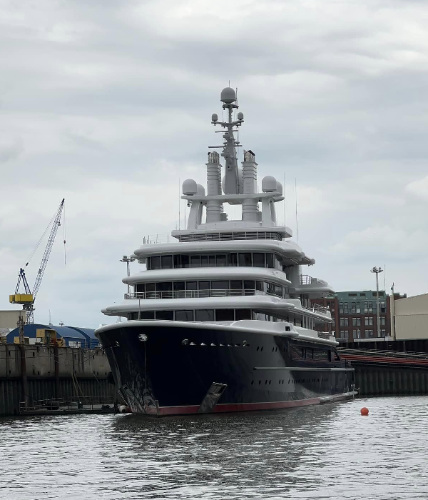 Luna Yacht (Bild)